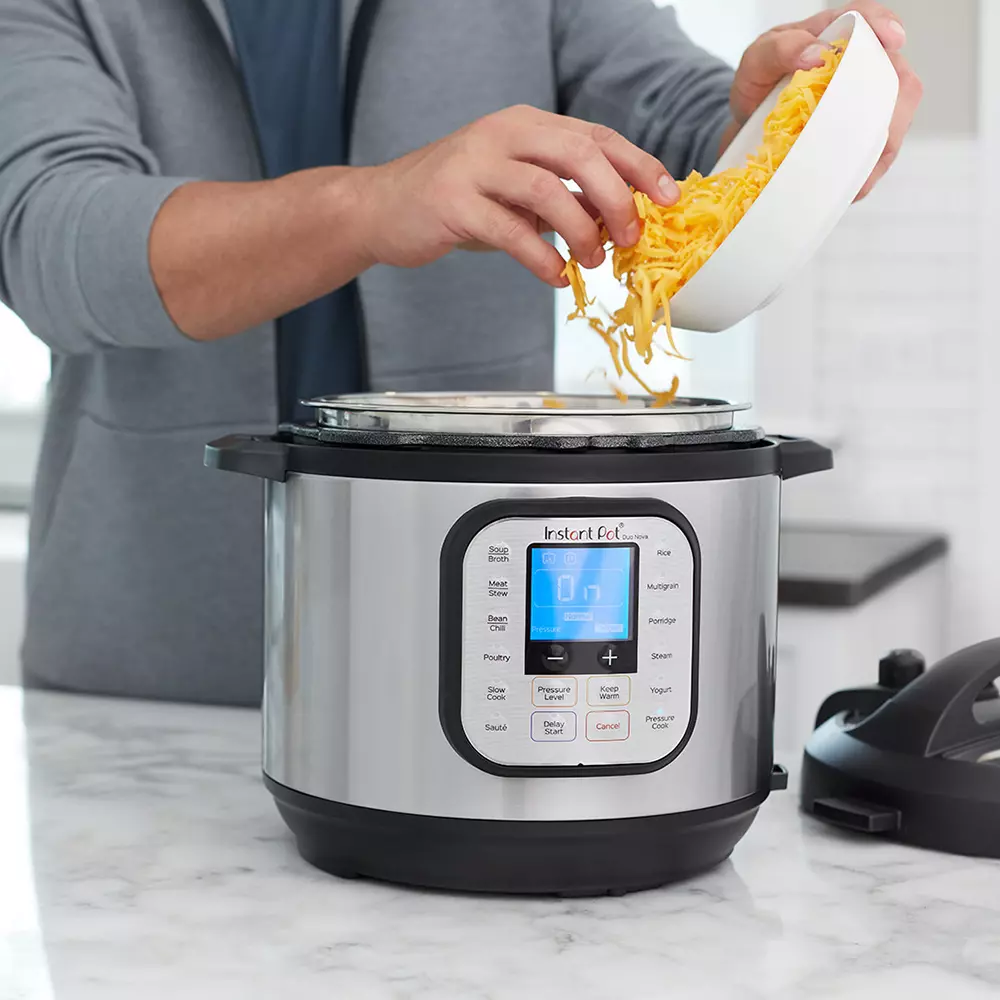 Instant Pot® Duo™ 6-quart Multi-Use Pressure Cooker, V5