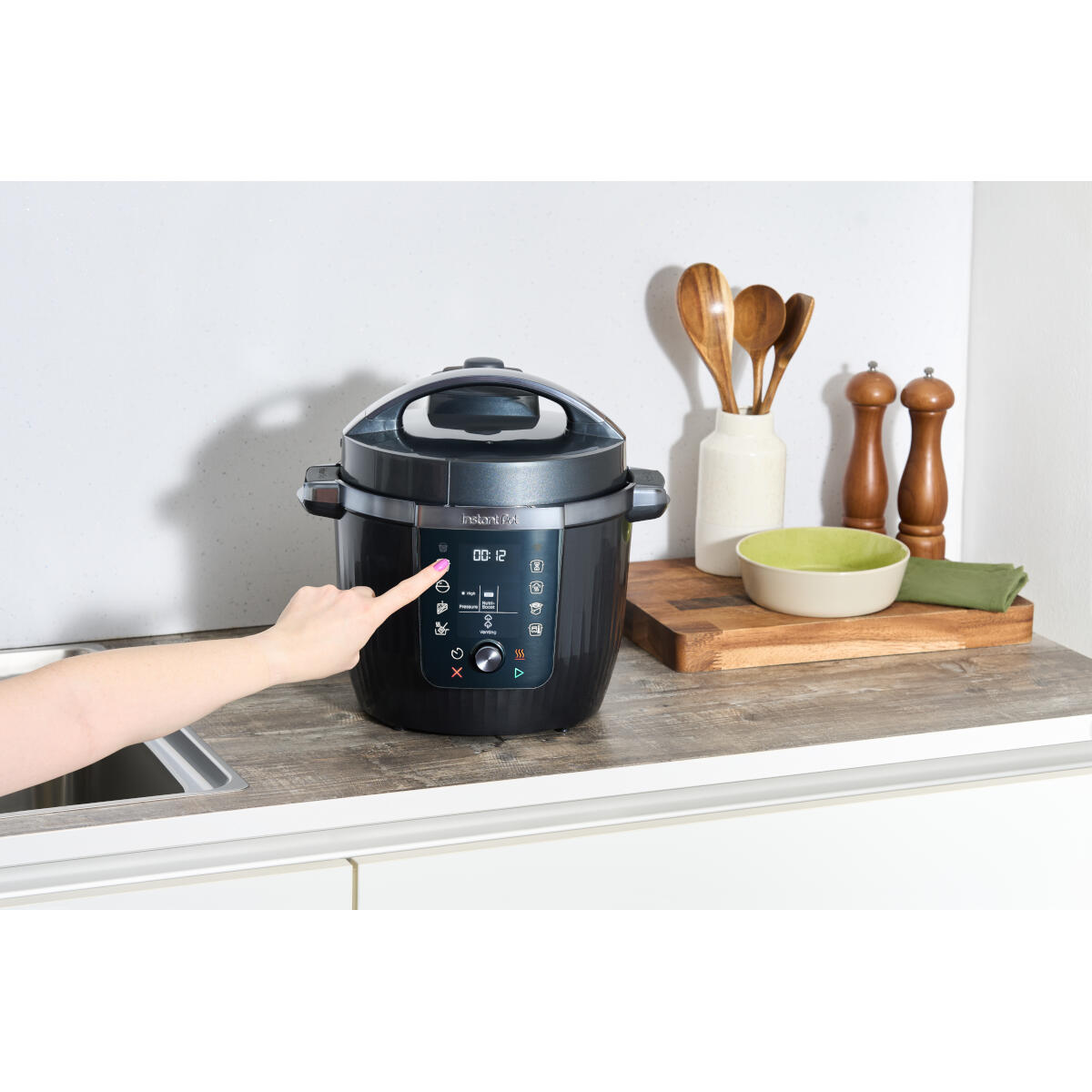 Instant Pot Pro WiFi 5.7L multi-cooker